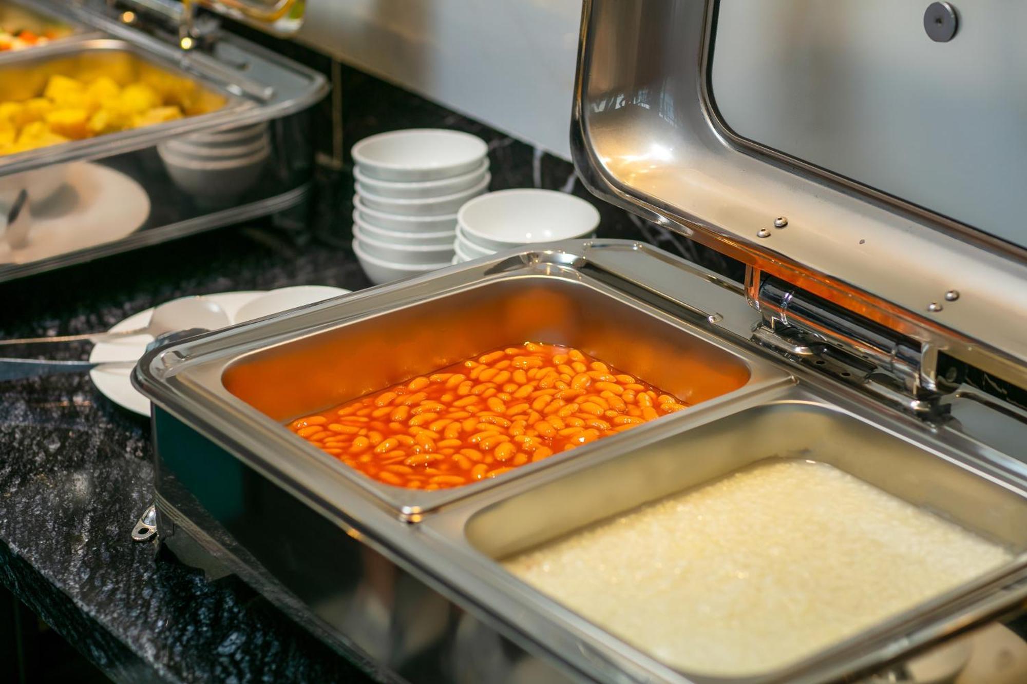 May De Ville Lakeside Hotel Hanoi Bagian luar foto A bain-marie
